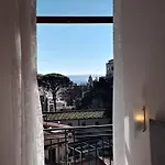 Valenti Guest house