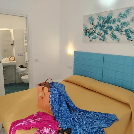 بيت ضيافة Valenti 4*