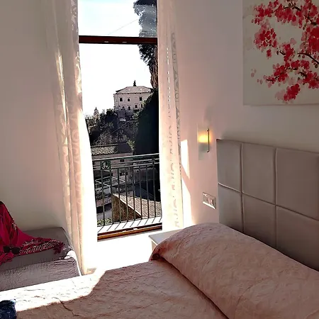 Valenti Guest house 4*