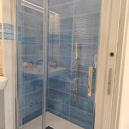 بيت ضيافة Valenti 4*